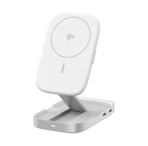 USB-C Hub with Qi2 Wireless Charger
